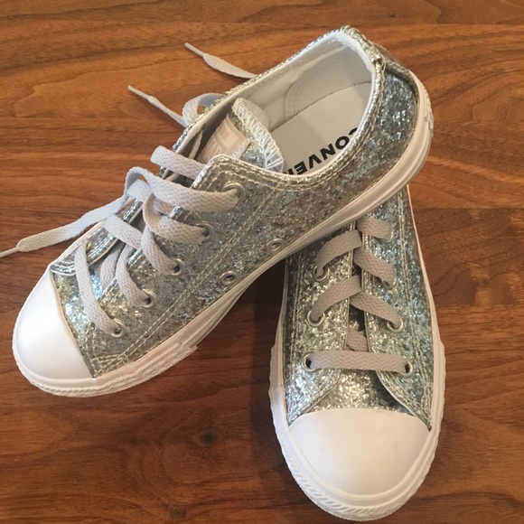 girls sparkle converse